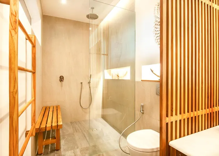 Stunning 6 Bedroom Villa With Breathtaking Scenery تْشانغو